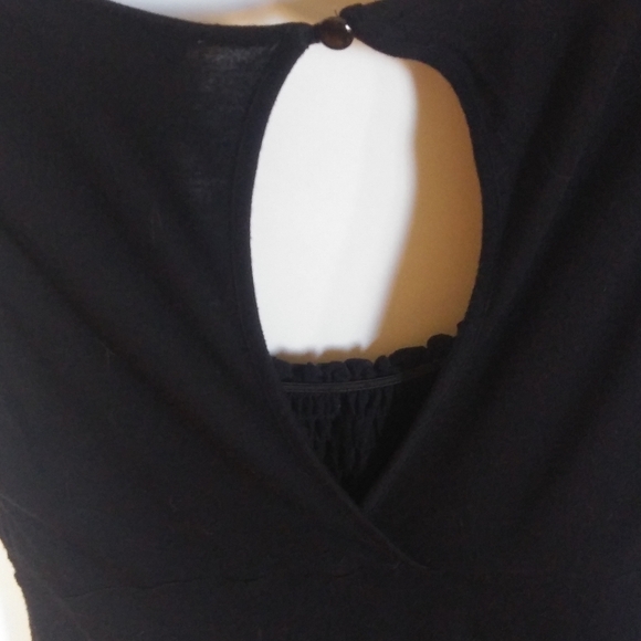 Guess Jeans tank top Imperfection size small - Picture 5 of 6